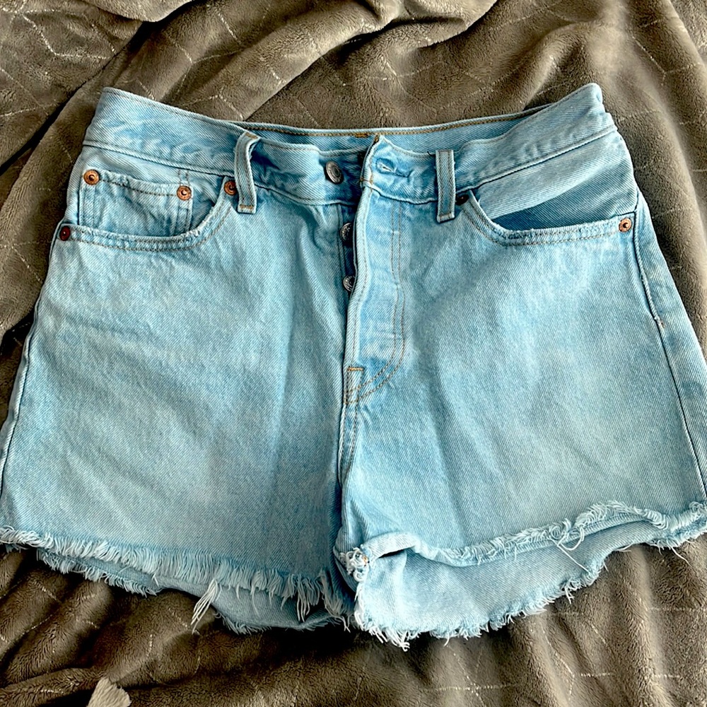 Levi’s Wedgie Shorts